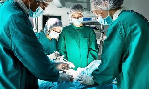 intervento chirurgico per vene varicose sulle gambe